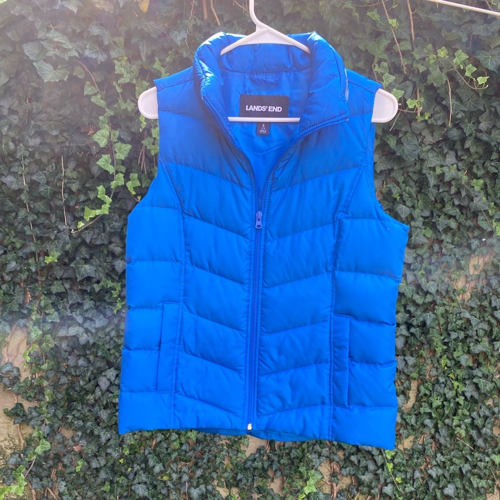 Land’s End blue puffer vest size S